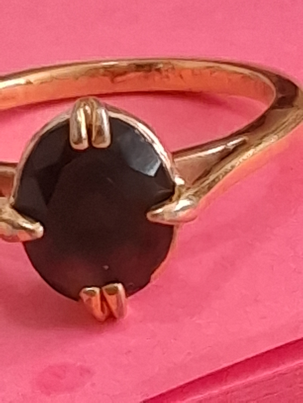 18 K HGE Gold Ring with Black Stone - Classic Women's Jewelry